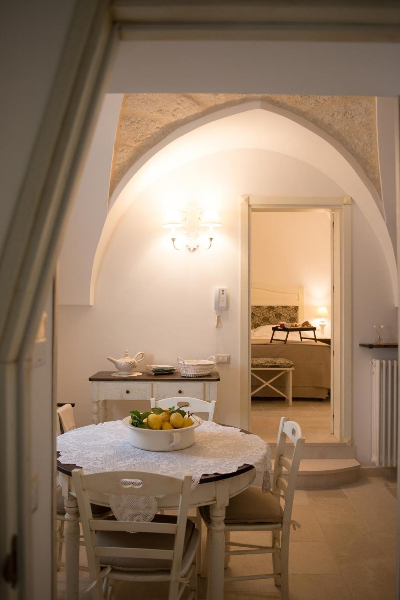 Antica Via Roma B&B E Relax Montalbano  Exterior photo